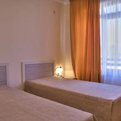 Апартаменты PMG Royal Sun Apartments Солнечный берег комната для гостей