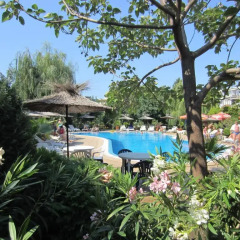 Hotel Liani - All Inclusive бассейн