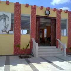 Отель Summer Bay Resort парковка