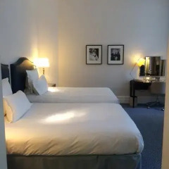 Отель The Waldorf Hilton 4* Стандартный номер с различными типами кроватей фото 4
