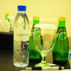 Carlton Tower Hotel Дубай в номере