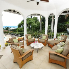 Отель Nutmeg Villa бассейн