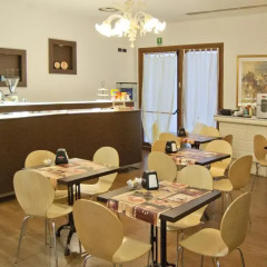 Hotel Leon Bianco Адрия питание