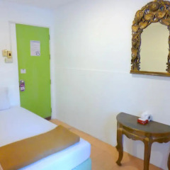 Отель Sawasdee Welcome Inn Таиланд, Бангкок - 3 отзыва об отеле, цены и фото номеров - забронировать отель Sawasdee Welcome Inn онлайн комната для гостей фото 5