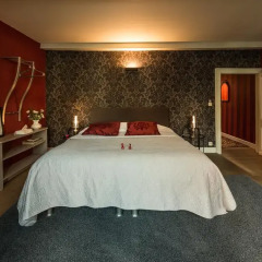 Отель B&B Next Door 4* Люкс с различными типами кроватей фото 3