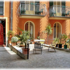 Отель Casa Vacanze Touring Италия, Вербания - отзывы, цены и фото номеров - забронировать отель Casa Vacanze Touring онлайн