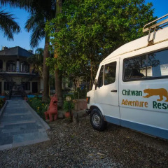 Отель Chitwan Adventure Resort Непал, Саураха - отзывы, цены и фото номеров - забронировать отель Chitwan Adventure Resort онлайн городской автобус