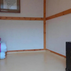 Отель Sodam Hanok Guesthouse 2* Стандартный номер с двуспальной кроватью (общая ванная комната) фото 2