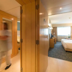 SANA Malhoa Hotel 4* Стандартный номер с разными типами кроватей фото 2