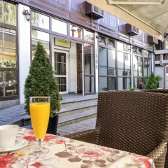 Garni Hotel Le Petit Piaf балкон