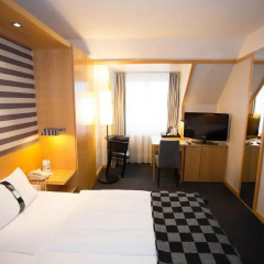 Отель Holiday Inn Vienna City 4* Стандартный номер с различными типами кроватей фото 4