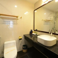 Hanoi Emerald Waters Hotel & Spa 4* Номер Делюкс с различными типами кроватей фото 4