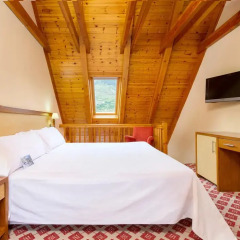 Отель Tryp Vielha Baqueira Улучшенный номер разные типы кроватей фото 2