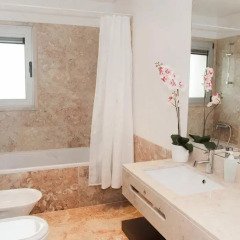 Апартаменты Apt in Lisbon Oriente 25 Apartments - Parque das Nações ванная