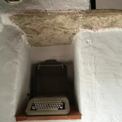 Отель A Casa Do Pássaro Branco сейф в номере