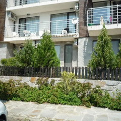 Апартаменты Sea View Apartment in New Line Village Свети Влас парковка