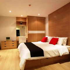 Отель Thonglor Suites Бангкок комната для гостей