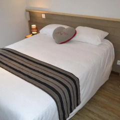 Отель Citotel L'Echo Des Montagnes Армой комната для гостей