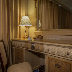 Гостиница Мандарин Москва 4* Номер Делюкс с двуспальной кроватью фото 16