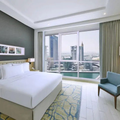 Отель DoubleTree by Hilton Dubai Jumeirah Beach 4* Семейный люкс с двуспальной кроватью