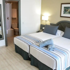 Отель Catalonia Ses Estaques - Adults Only 4* Стандартный номер с различными типами кроватей фото 3