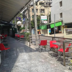 Отель Bangkok 68