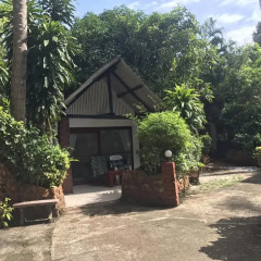 Отель Pine Bungalow парковка