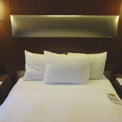 Отель DoubleTree by Hilton New York Downtown 4* Стандартный номер с различными типами кроватей фото 7