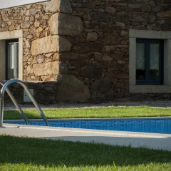Отель Quinta Vilar e Almarde бассейн