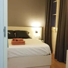 Отель Hostalin Barcelona Gran Via 3* Номер с различными типами кроватей (общая ванная комната) фото 9