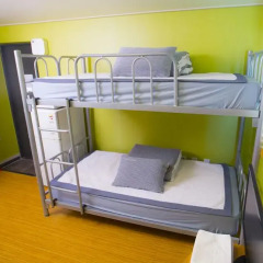 KW Hongdae Hostel Стандартный семейный номер с двуспальной кроватью фото 2