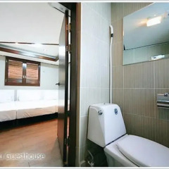 Red Panda Hotel 2* Стандартный семейный номер с различными типами кроватей фото 4
