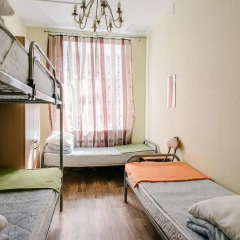 Хостел Актив Кровать в общем номере с двухъярусной кроватью фото 7