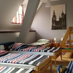 Hostel Universus i Apartament Кровать в общем номере с двухъярусными кроватями фото 12