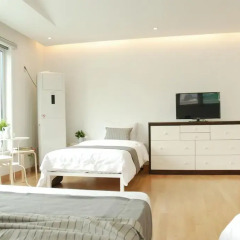 Отель The Mei Haus Hongdae 3* Стандартный семейный номер с двуспальной кроватью фото 7