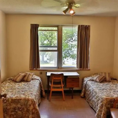 Отель Manoir dYouville комната для гостей фото 3