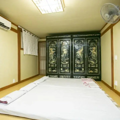 Отель Bukchonmaru Hanok Guesthouse фитнесс-зал фото 3