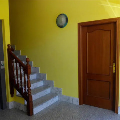 Отель Apartamentos Querol Вальдерробрес интерьер отеля
