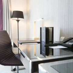 Отель Hilton London Angel Islington 4* Стандартный номер с различными типами кроватей фото 6