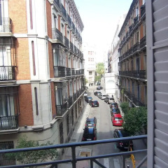 Отель Apartamentos Mlr Almirante Мадрид балкон
