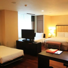 Ramada Hotel and Suites Seoul Namdaemun 4* Стандартный семейный номер с двуспальной кроватью фото 4