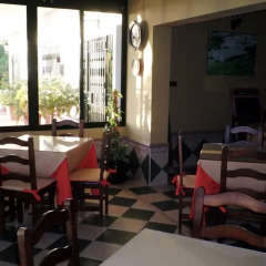 Отель Hostal Restaurante La Ilusion Испания, Вехер-де-ла-Фронтера - отзывы, цены и фото номеров - забронировать отель Hostal Restaurante La Ilusion онлайн питание фото 2