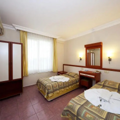 Club Big Blue Suit Hotel 4* Стандартный семейный номер с двуспальной кроватью фото 2