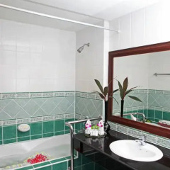 Samui First House Hotel 3* Номер Делюкс с различными типами кроватей фото 17