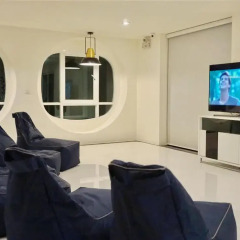 Отель BearPacker Patong Hostel Таиланд, Патонг - отзывы, цены и фото номеров - забронировать отель BearPacker Patong Hostel онлайн интерьер отеля