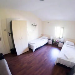 Отель Italian House Sofia комната для гостей