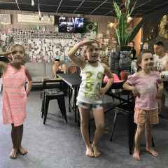 Tiger Lily Hostel Бангкок развлечения