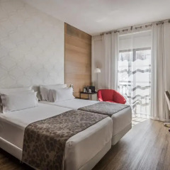 NH Collection Amistad Córdoba Hotel 4* Улучшенный номер с различными типами кроватей фото 3