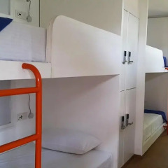 Отель Hangover Hostels Seeduwa Кровать в общем номере с двухъярусной кроватью фото 2