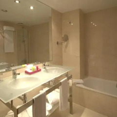Zenit Borrell Hotel 4* Номер категории Эконом с различными типами кроватей фото 3
